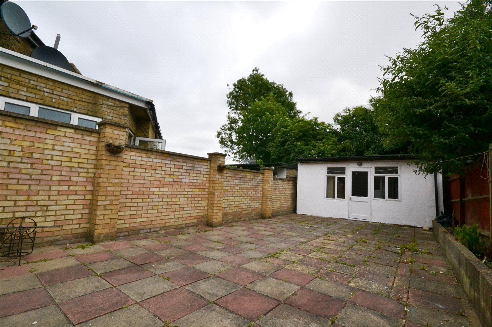 3 bedroom End of Terrace House to rent - Martyn Gerrard