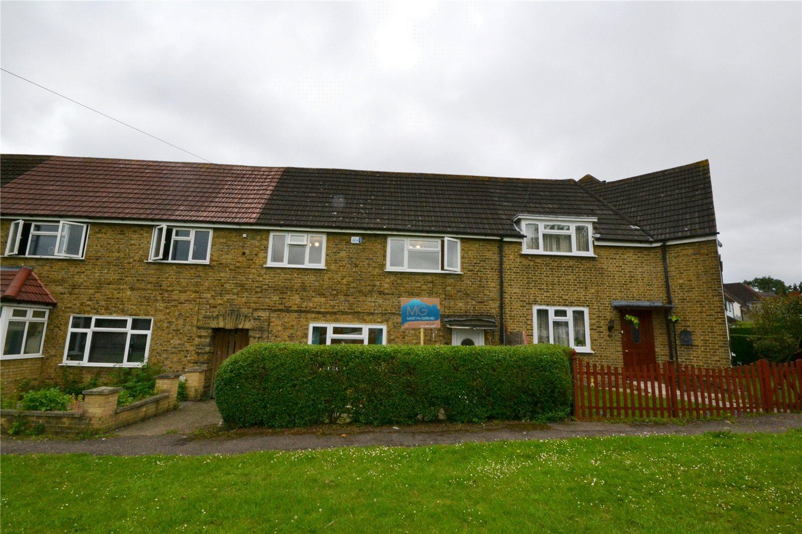 3 bedroom End of Terrace House to rent + ' - Martyn Gerrard