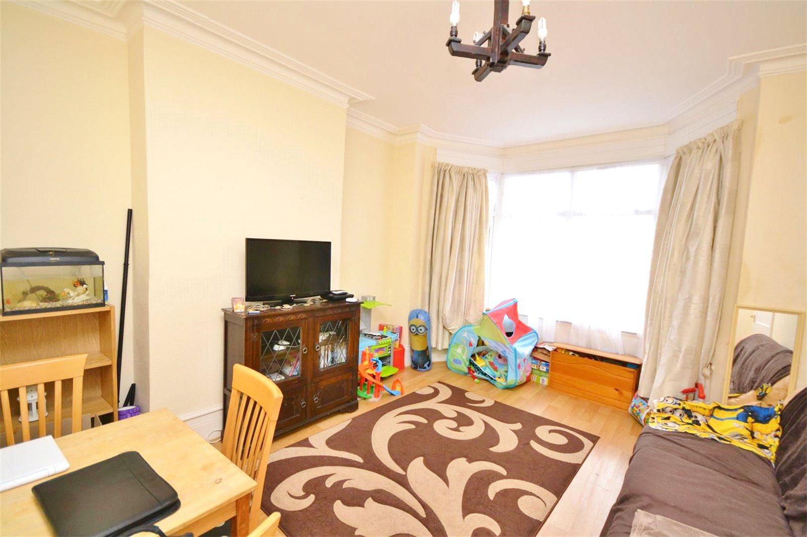 1 bedroom Terraced House to rent + ' - Martyn Gerrard