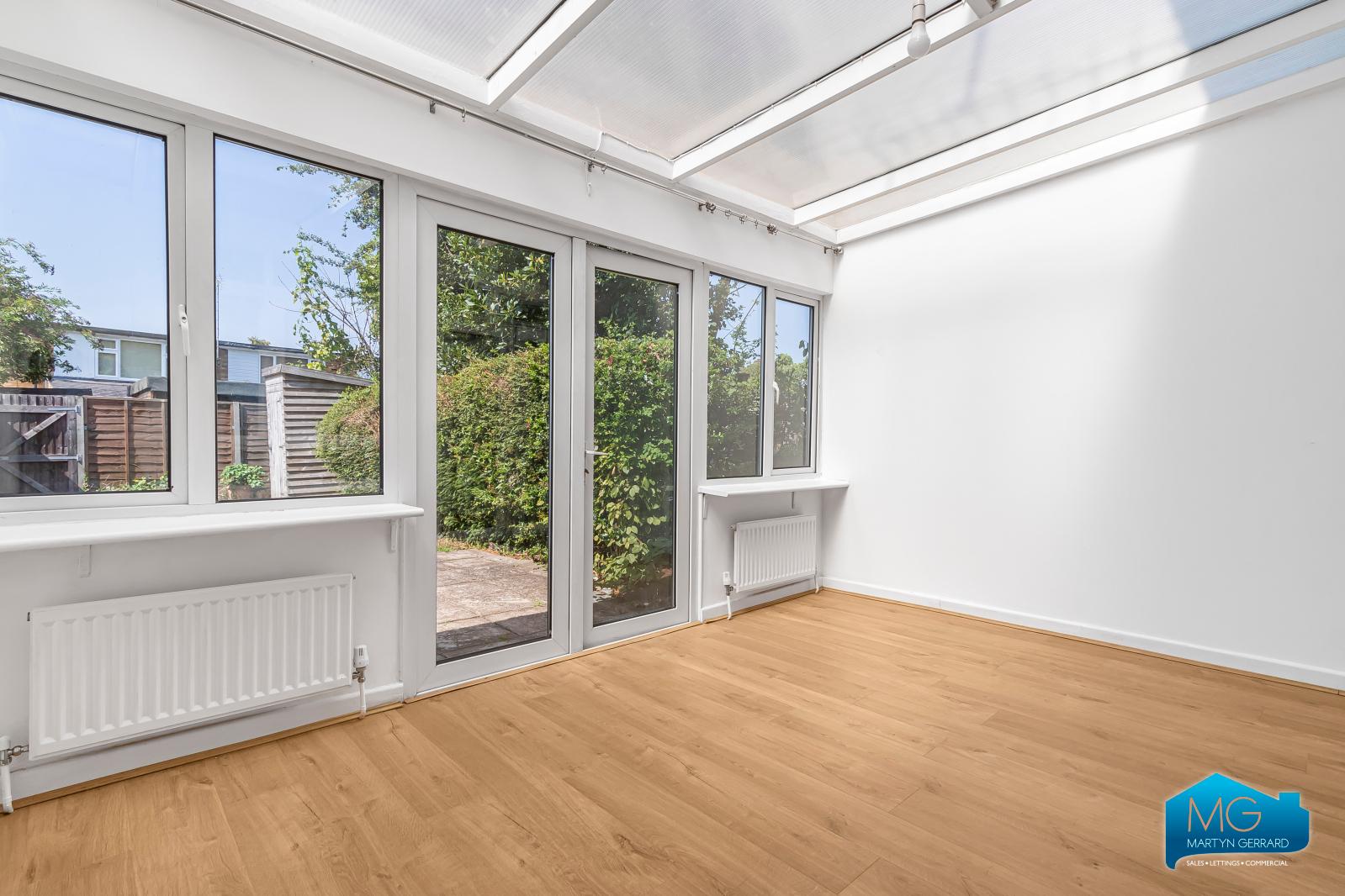2 bedroom Terraced House to rent - Martyn Gerrard