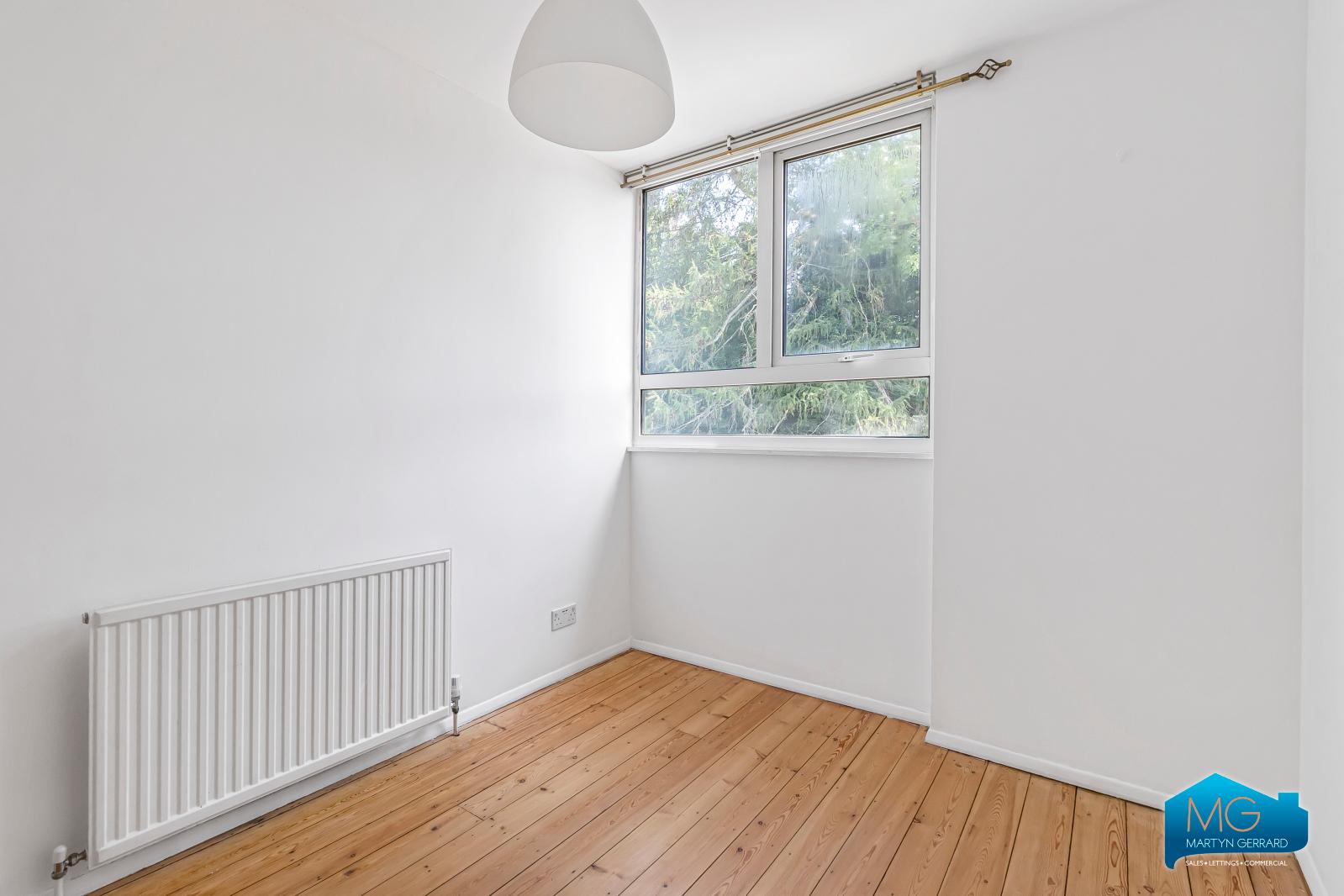 2 bedroom Terraced House to rent - Martyn Gerrard