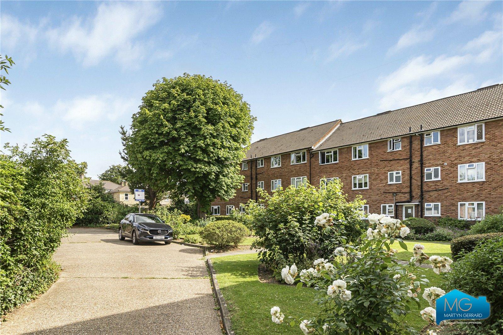 2 bedroom Apartment to rent - Martyn Gerrard
