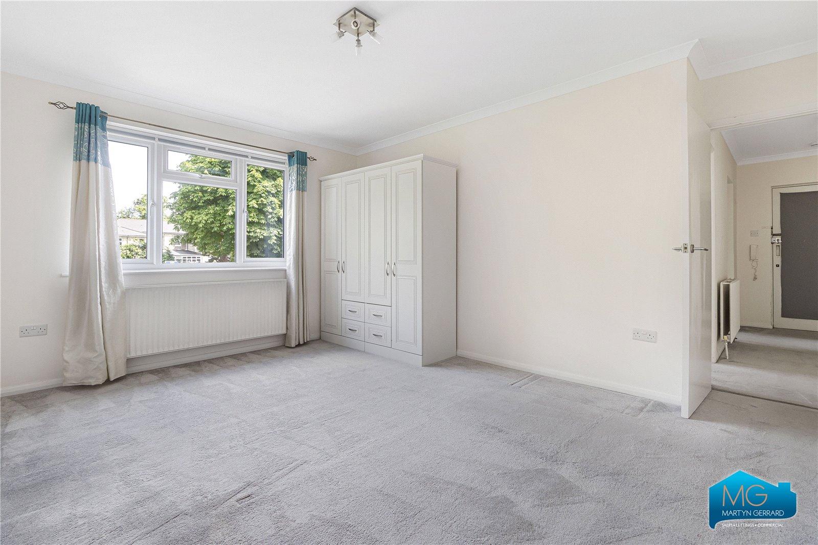 2 bedroom Apartment to rent - Martyn Gerrard