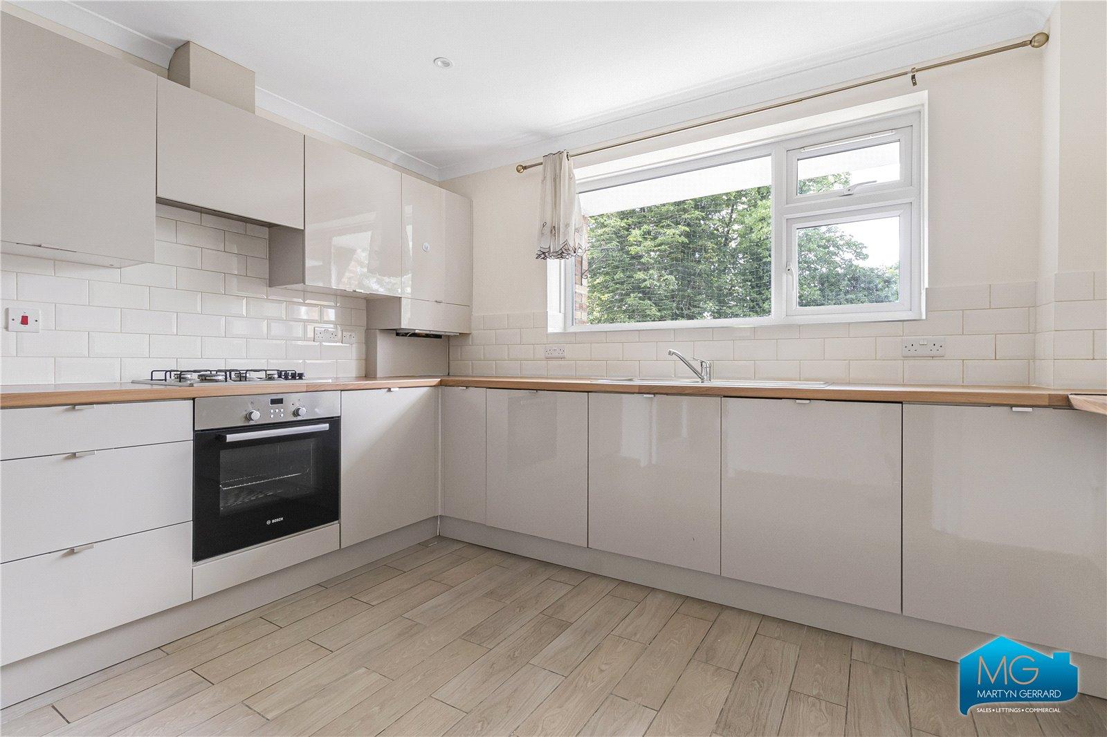 Green Lawns, Moss Hall Grove, North Finchley, London, N12+ - Martyn Gerrard