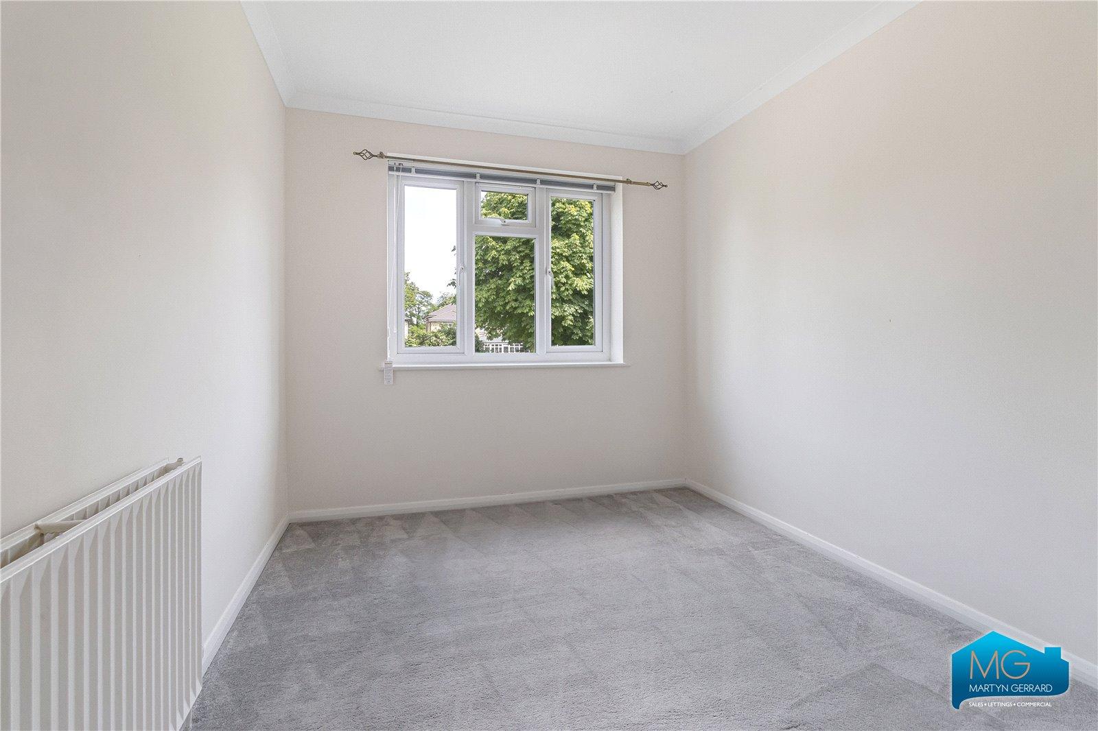 2 bedroom Apartment to rent - Martyn Gerrard