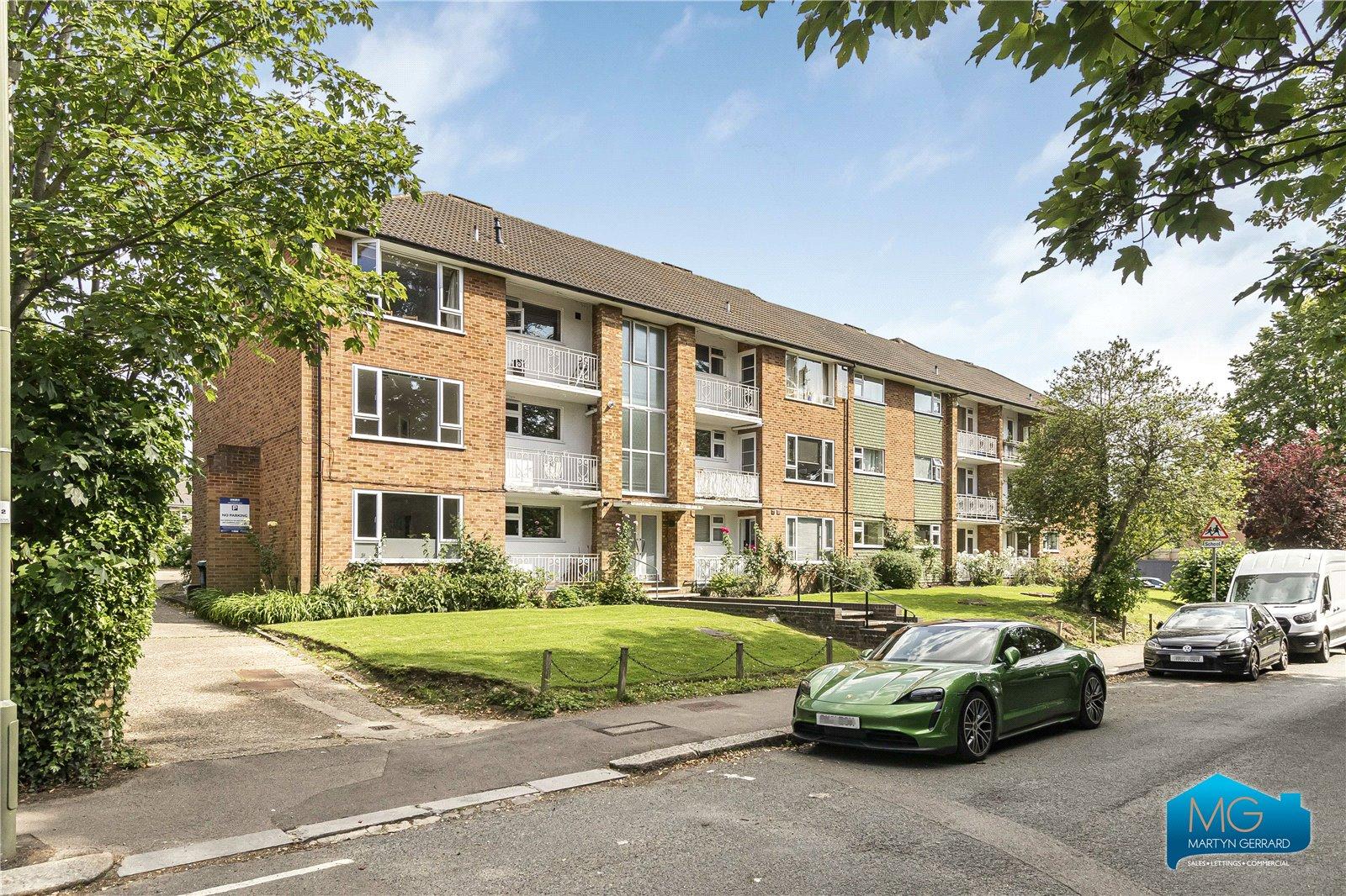 2 bedroom Apartment to rent - Martyn Gerrard