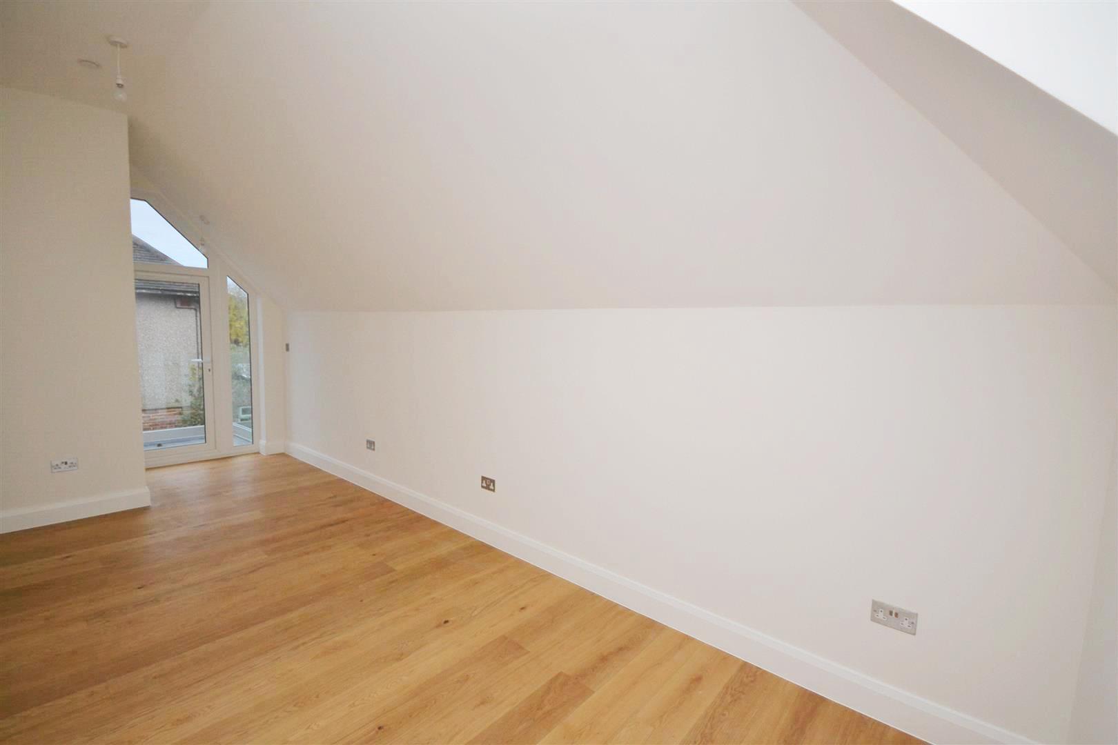 2 bedroom Maisonette to rent - Martyn Gerrard