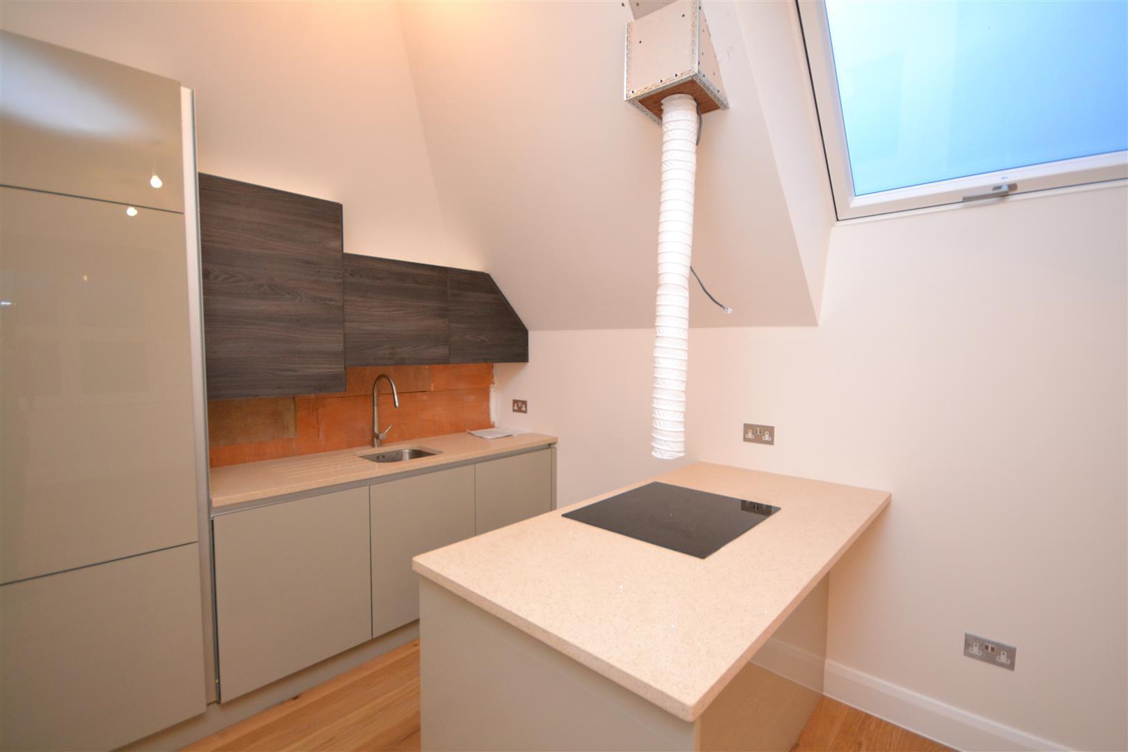 2 bedroom Maisonette to rent + ' - Martyn Gerrard