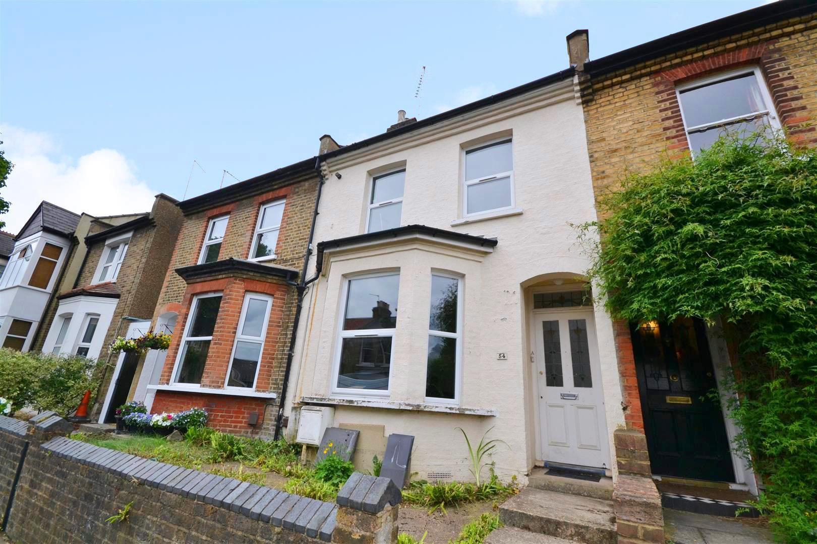 2 bedroom Apartment to rent - Martyn Gerrard