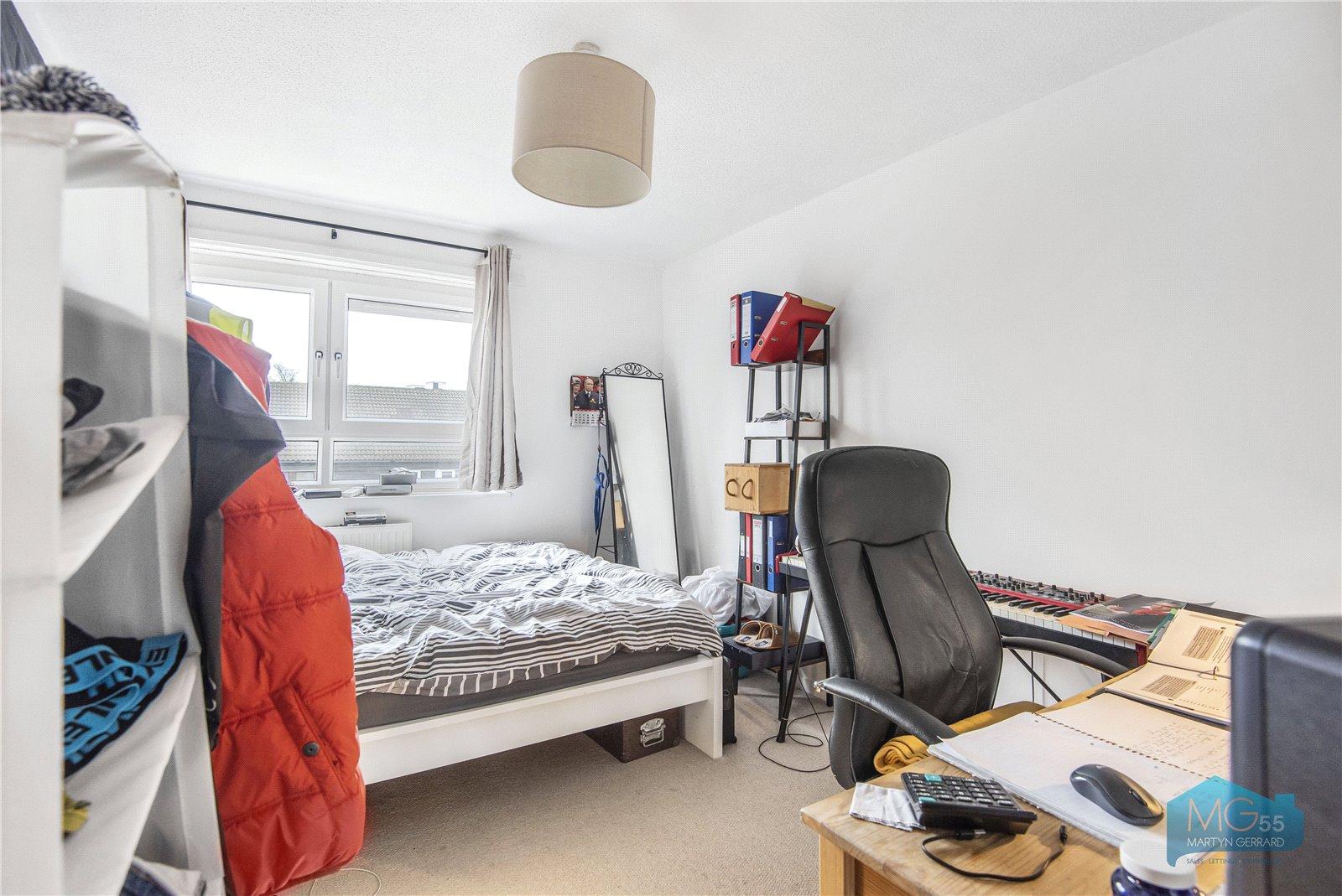 2 bedroom Apartment to rent - Martyn Gerrard