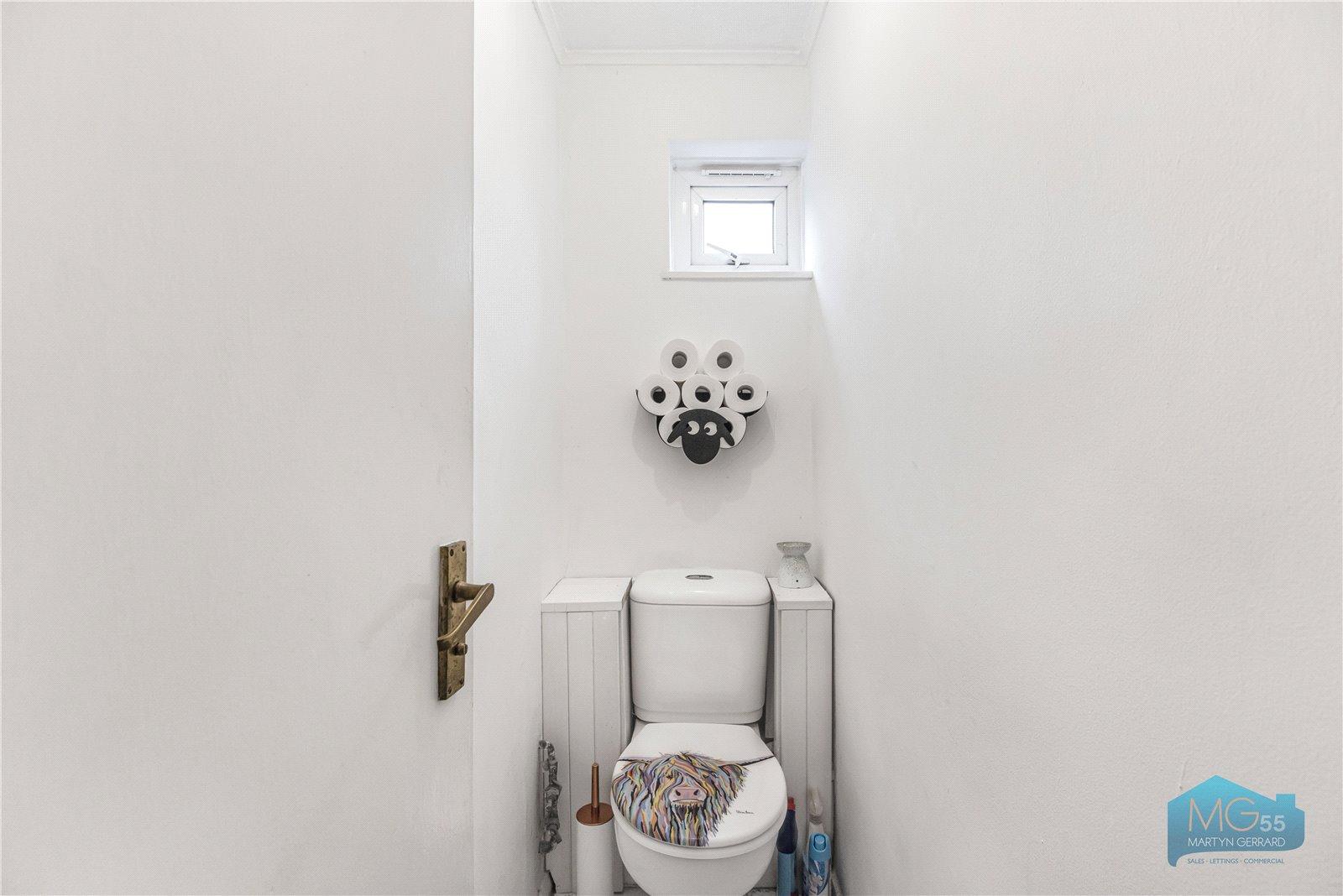 2 bedroom Apartment to rent - Martyn Gerrard