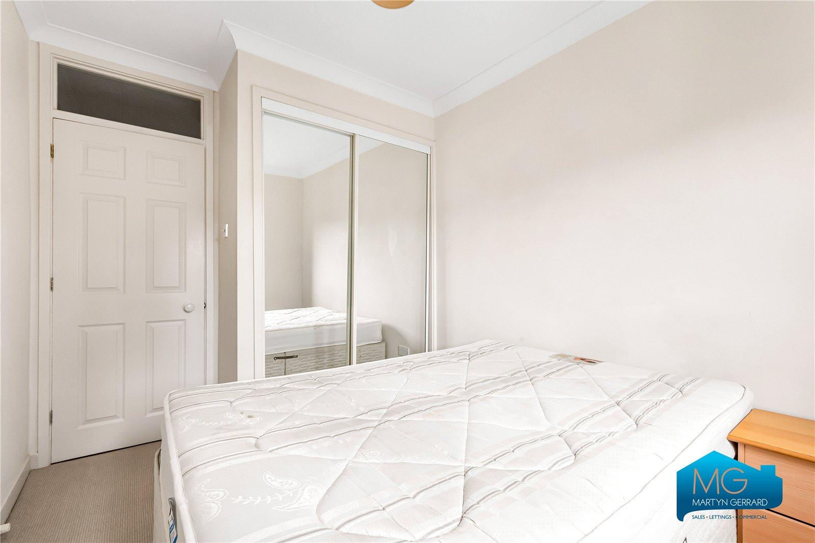 2 bedroom Apartment to rent - Martyn Gerrard