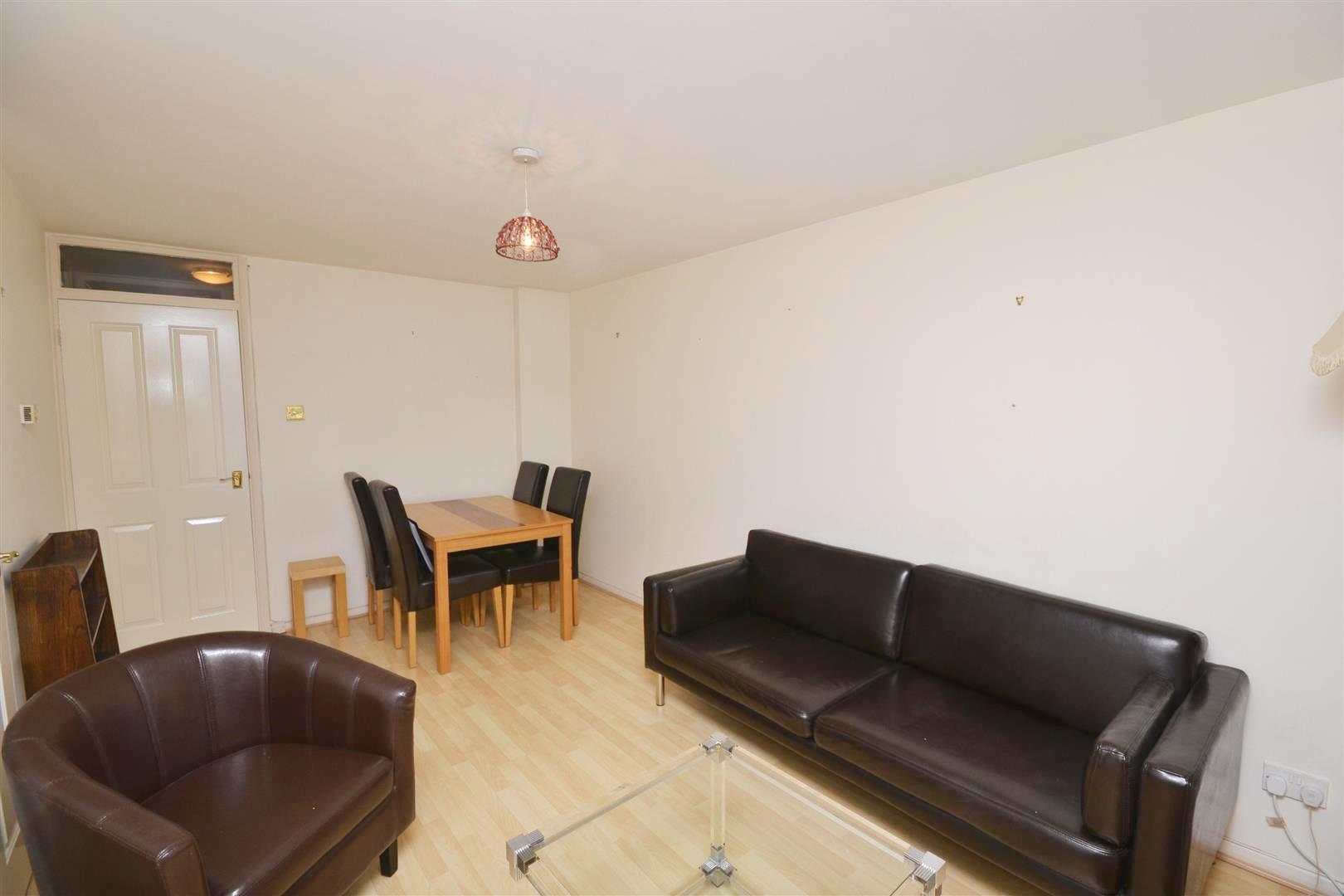 1 bedroom Apartment to rent - Martyn Gerrard