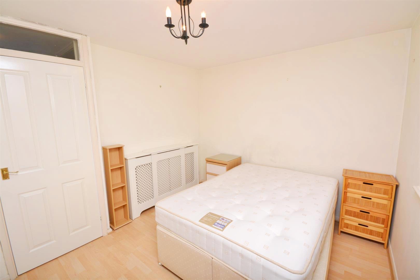 1 bedroom Apartment to rent - Martyn Gerrard