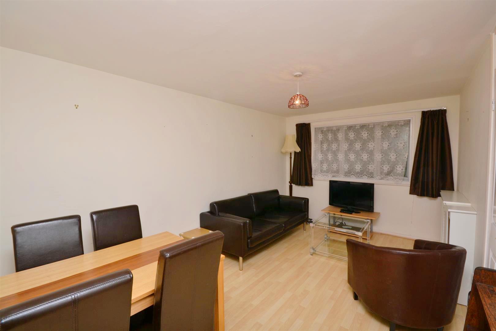 1 bedroom Apartment to rent - Martyn Gerrard