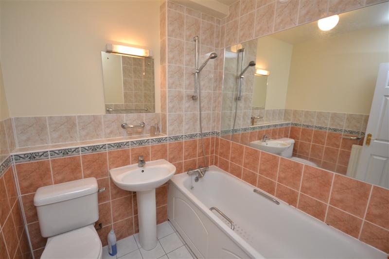 2 bedroom Apartment to rent - Martyn Gerrard