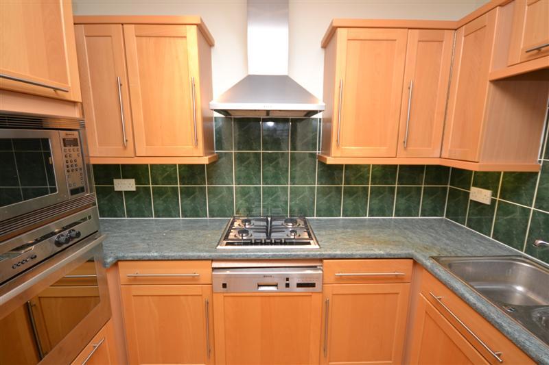 2 bedroom Apartment to rent - Martyn Gerrard