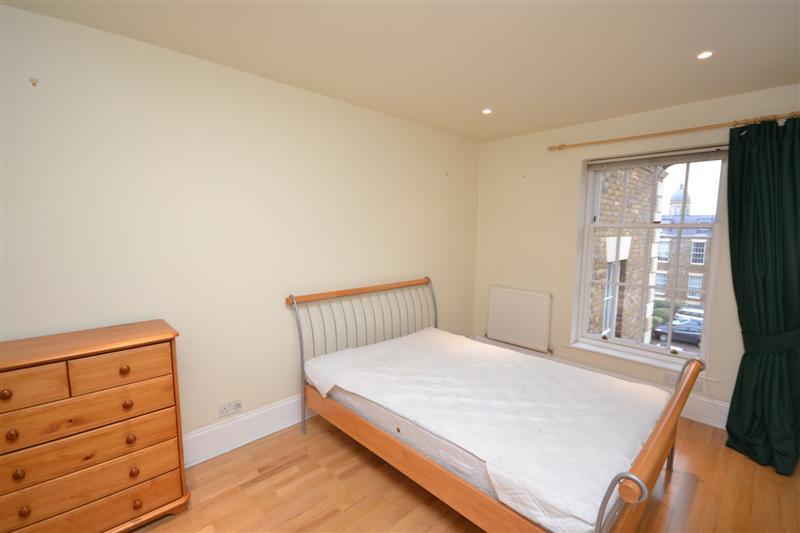 2 bedroom Apartment to rent - Martyn Gerrard