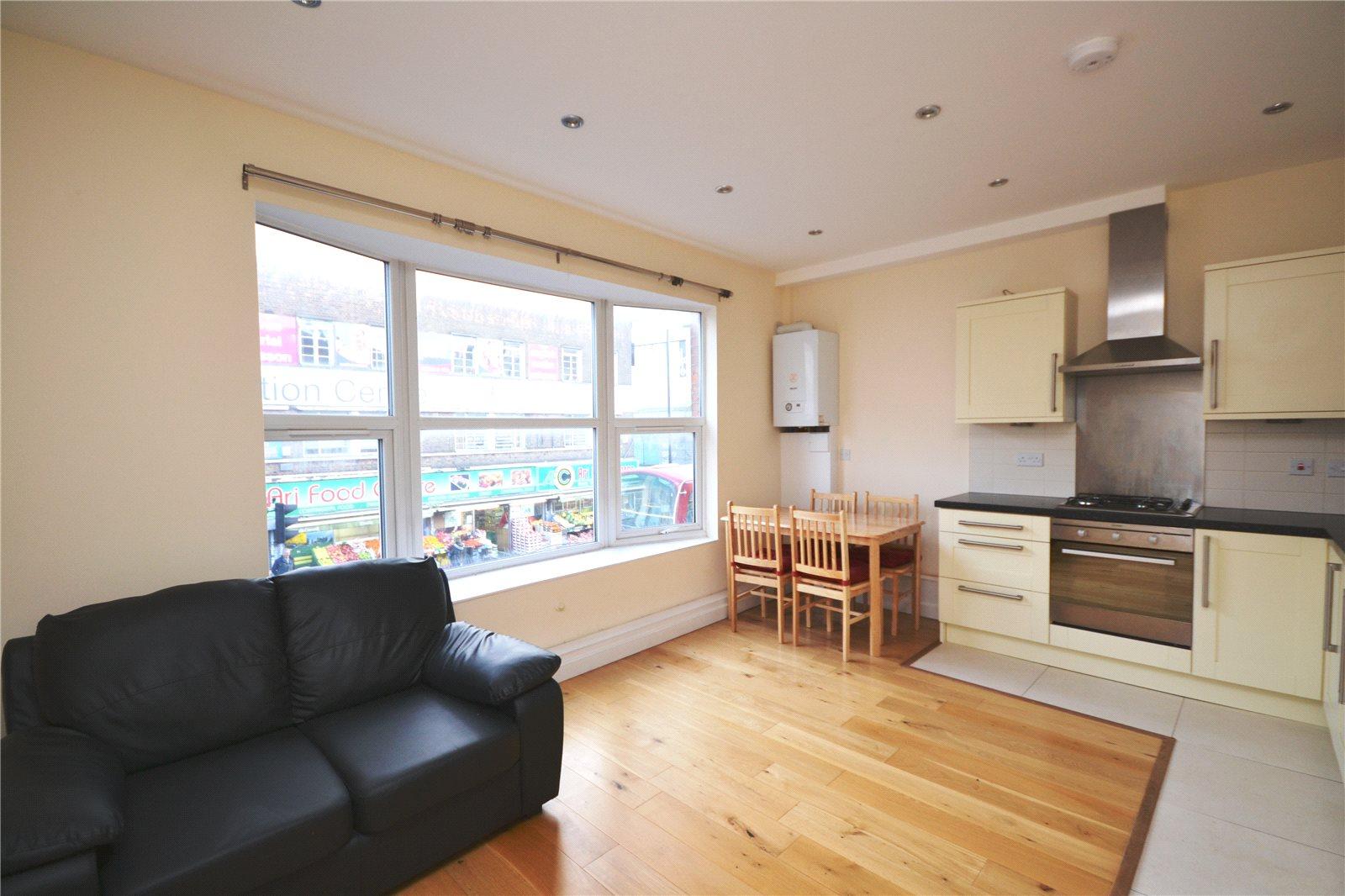 3 bedroom Apartment to rent - Martyn Gerrard