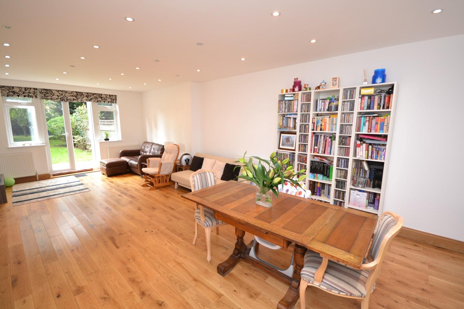 3 bedroom Ground Floor Flat to rent + ' - Martyn Gerrard