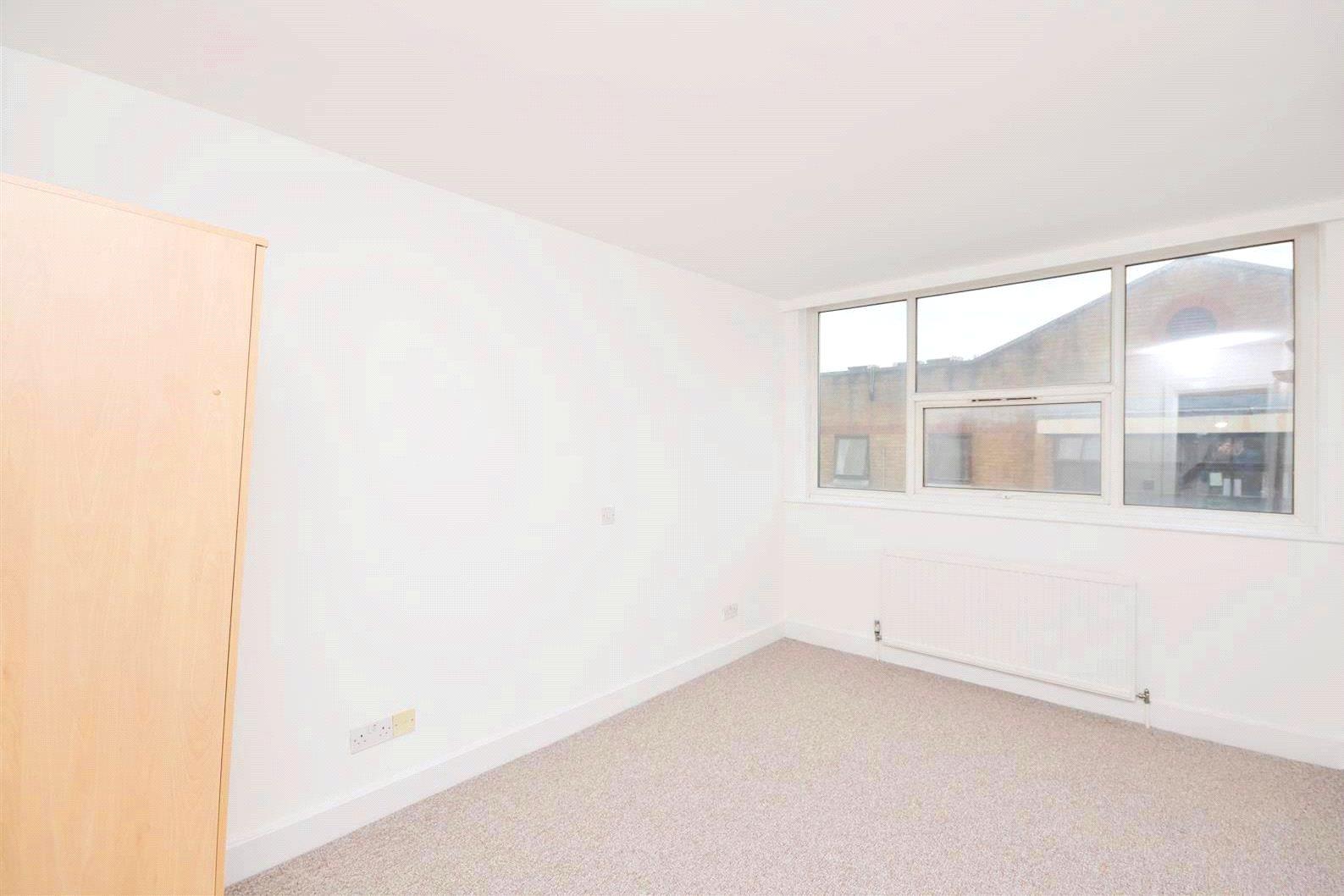 1 bedroom Apartment to rent - Martyn Gerrard