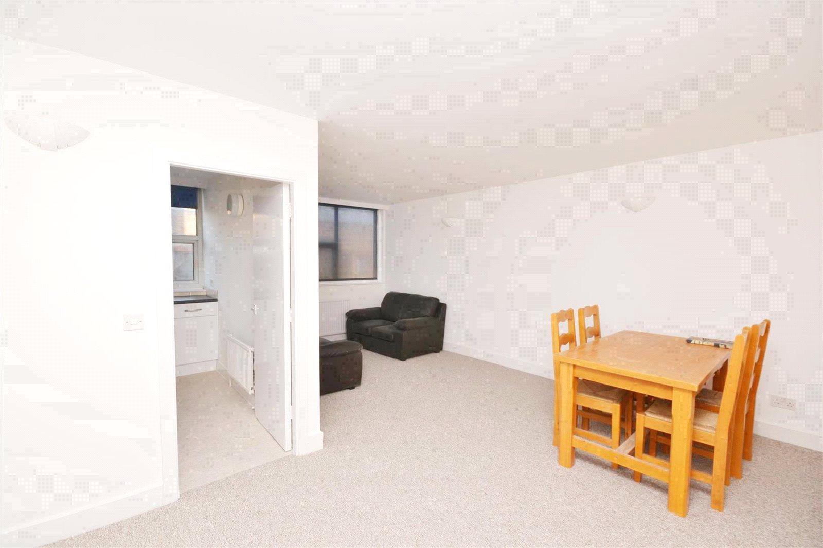 1 bedroom Apartment to rent - Martyn Gerrard