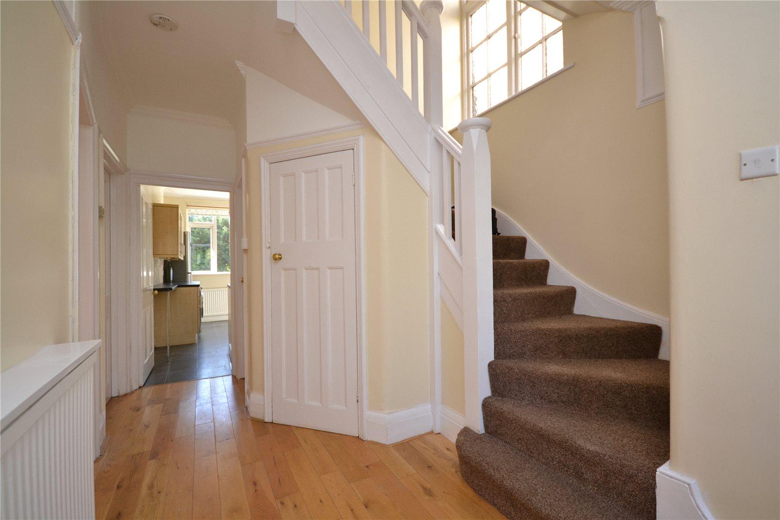 4 bedroom Semi-Detached House to rent - Martyn Gerrard