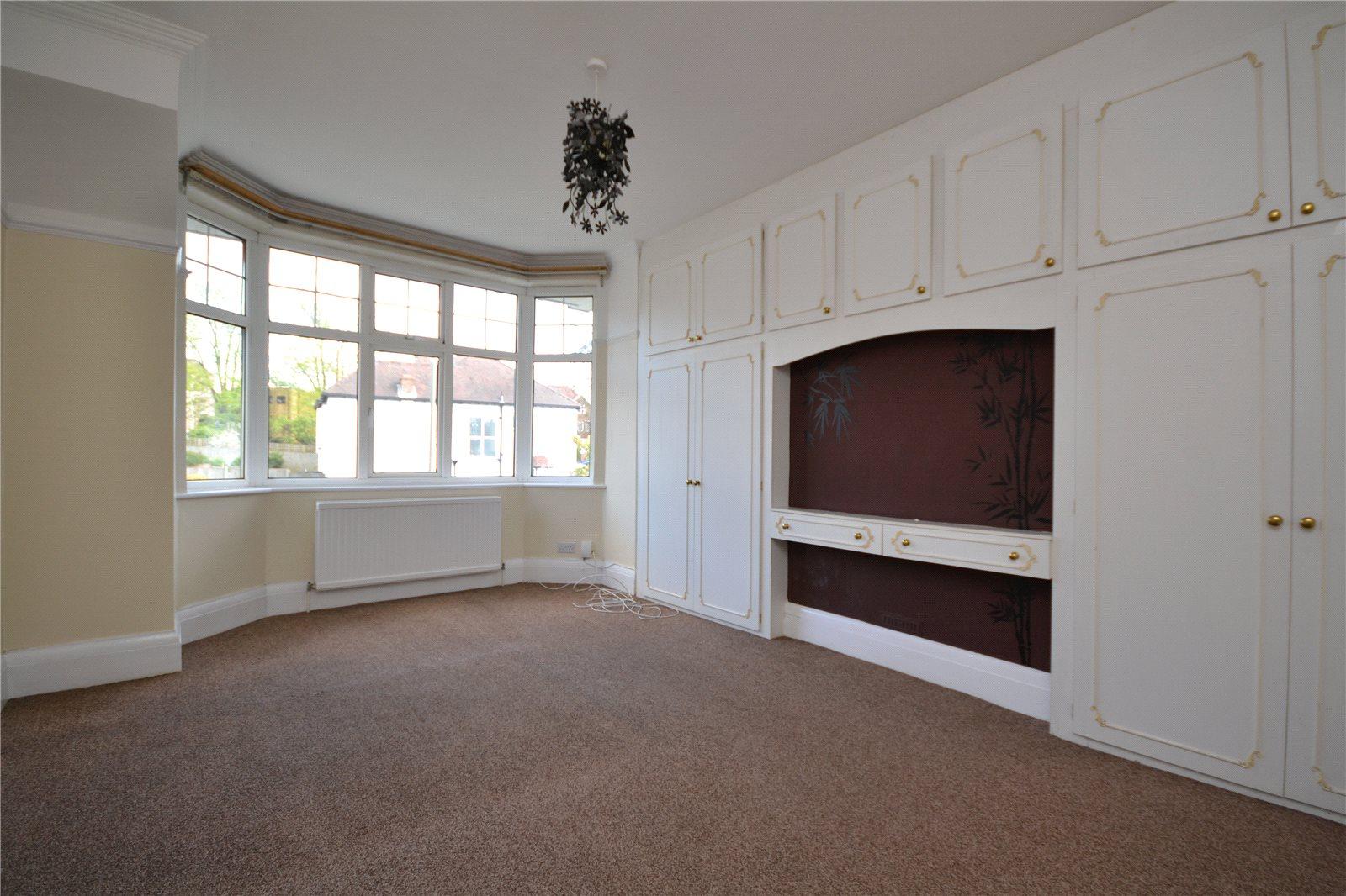 4 bedroom Semi-Detached House to rent + ' - Martyn Gerrard