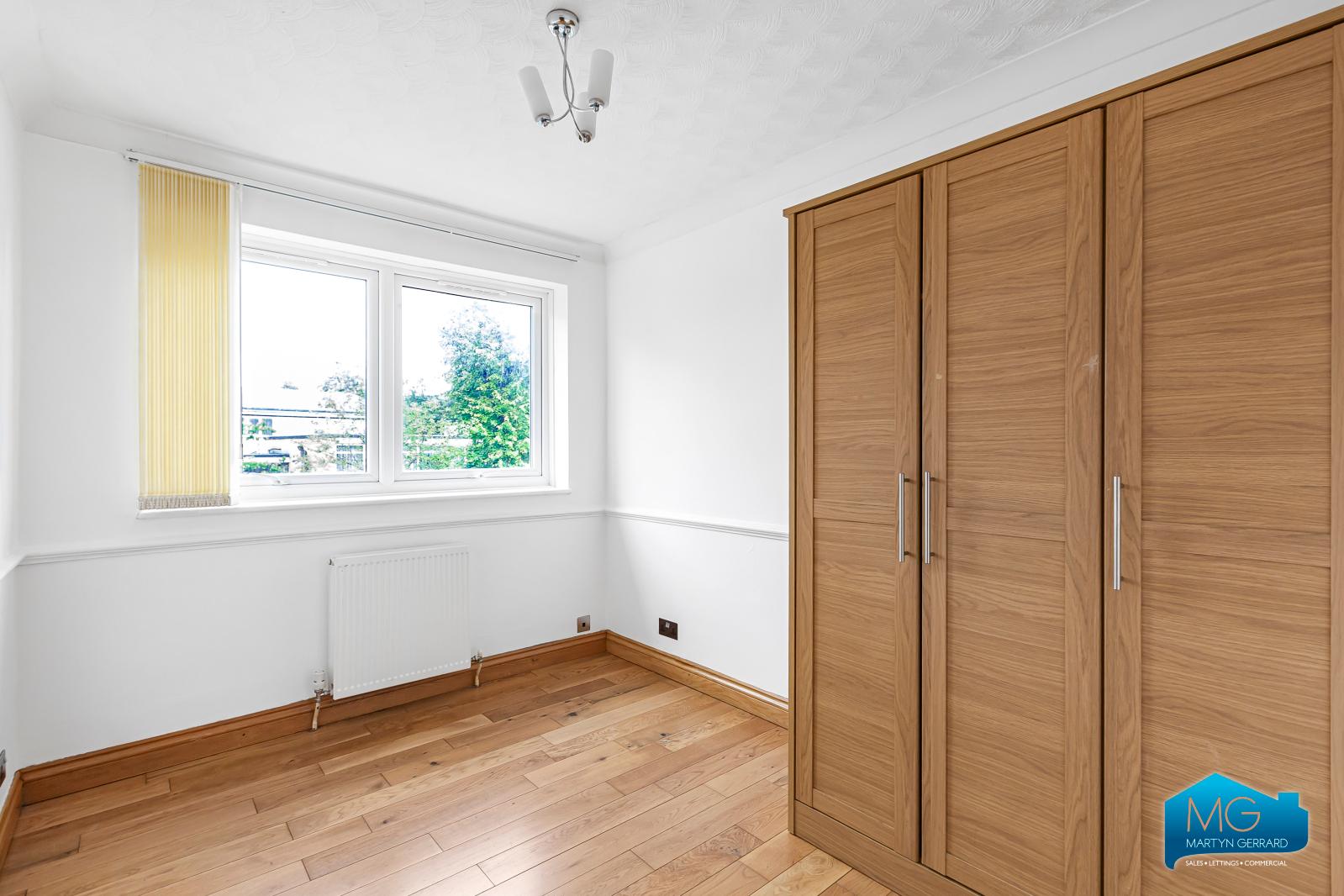 2 bedroom Apartment to rent - Martyn Gerrard