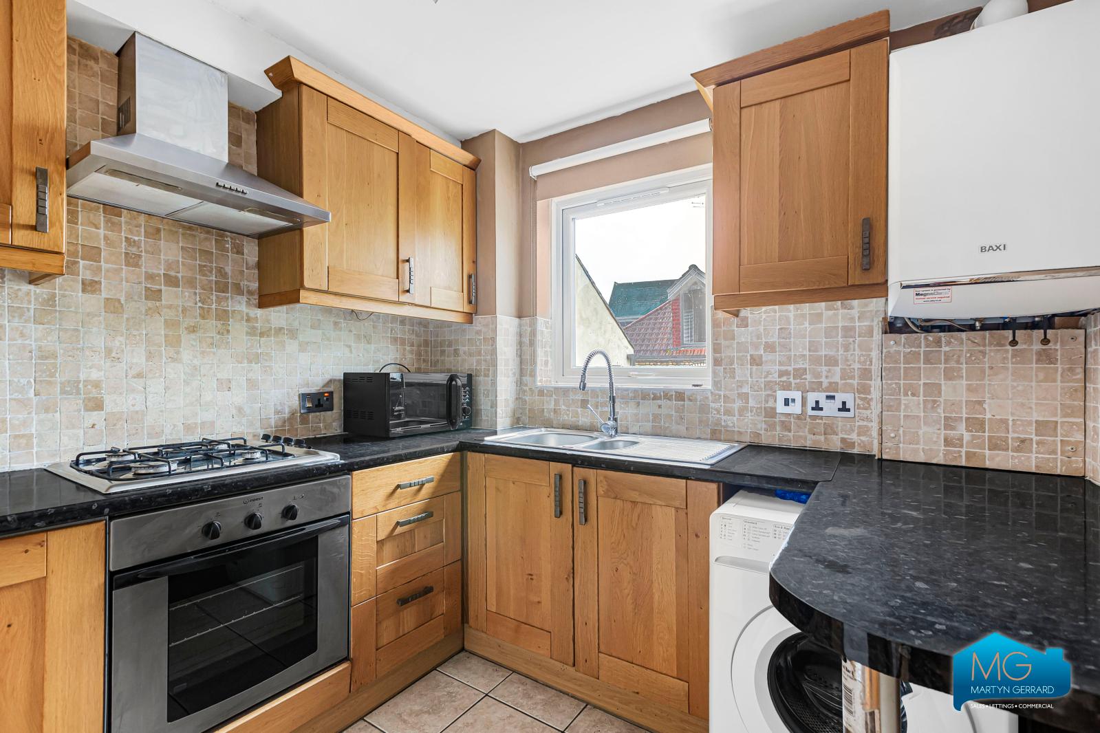 2 bedroom Apartment to rent - Martyn Gerrard