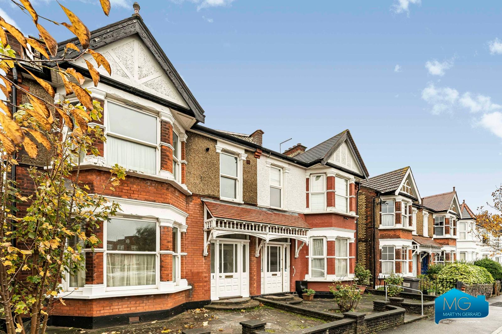 1 bedroom Ground Floor Flat to rent - Martyn Gerrard