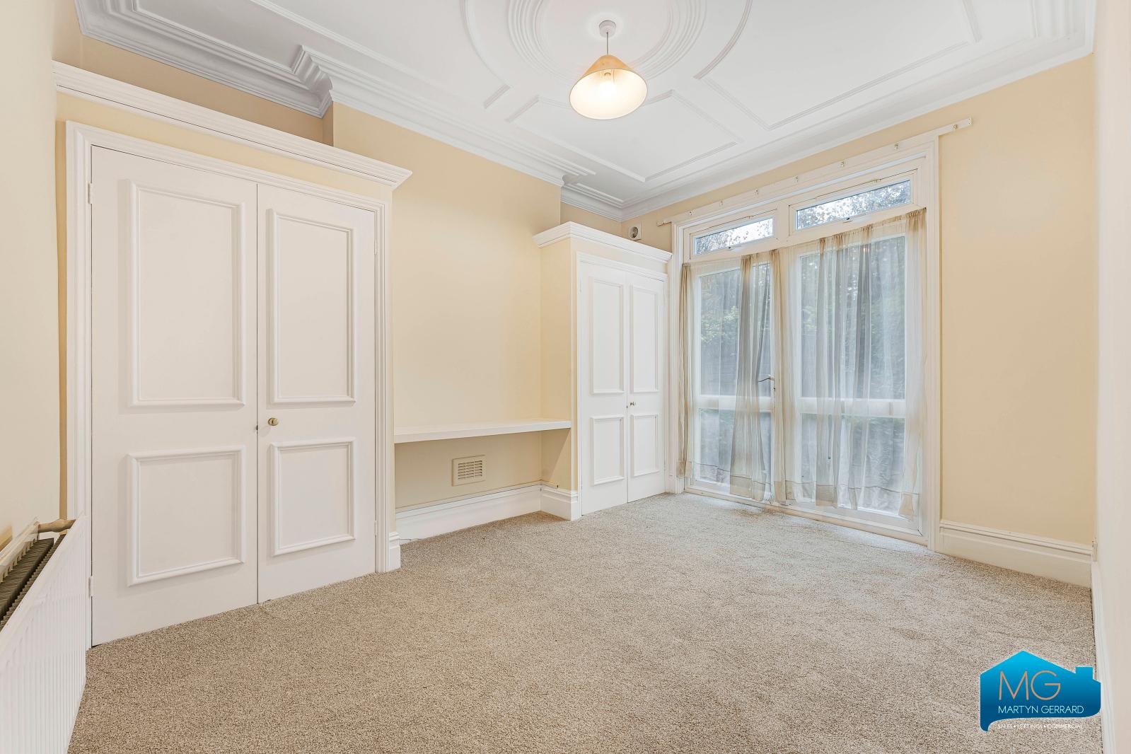 1 bedroom Ground Floor Flat to rent - Martyn Gerrard
