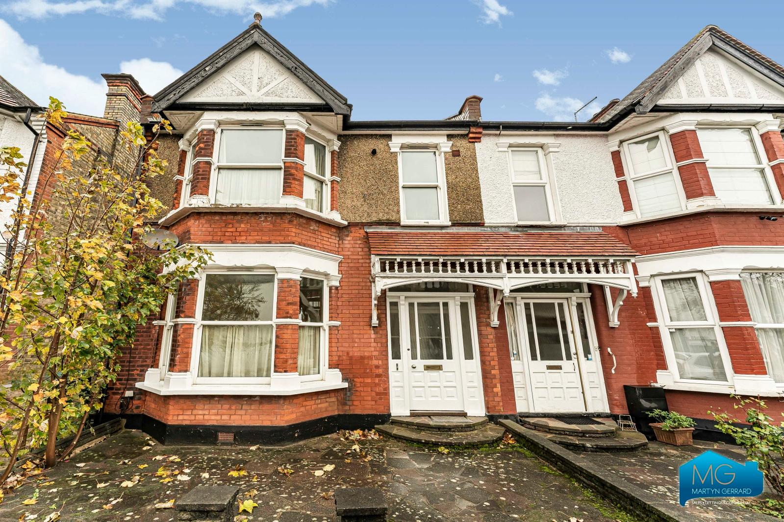 1 bedroom Ground Floor Flat to rent - Martyn Gerrard