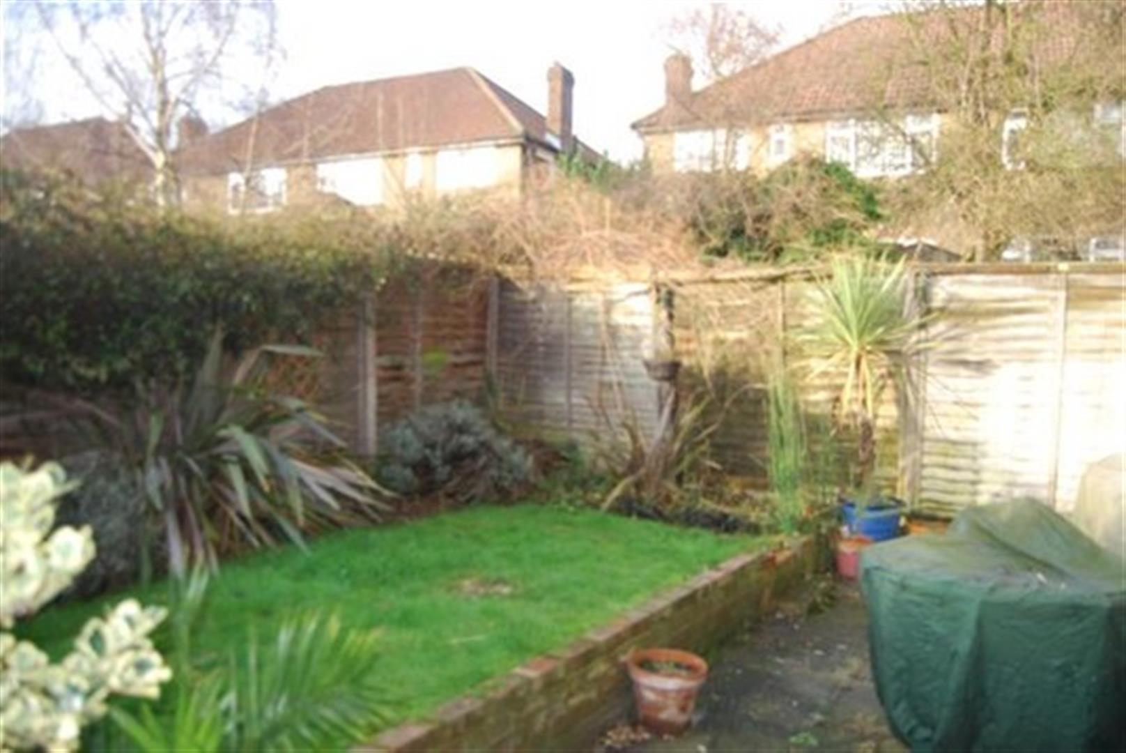2 bedroom Ground Floor Flat to rent - Martyn Gerrard