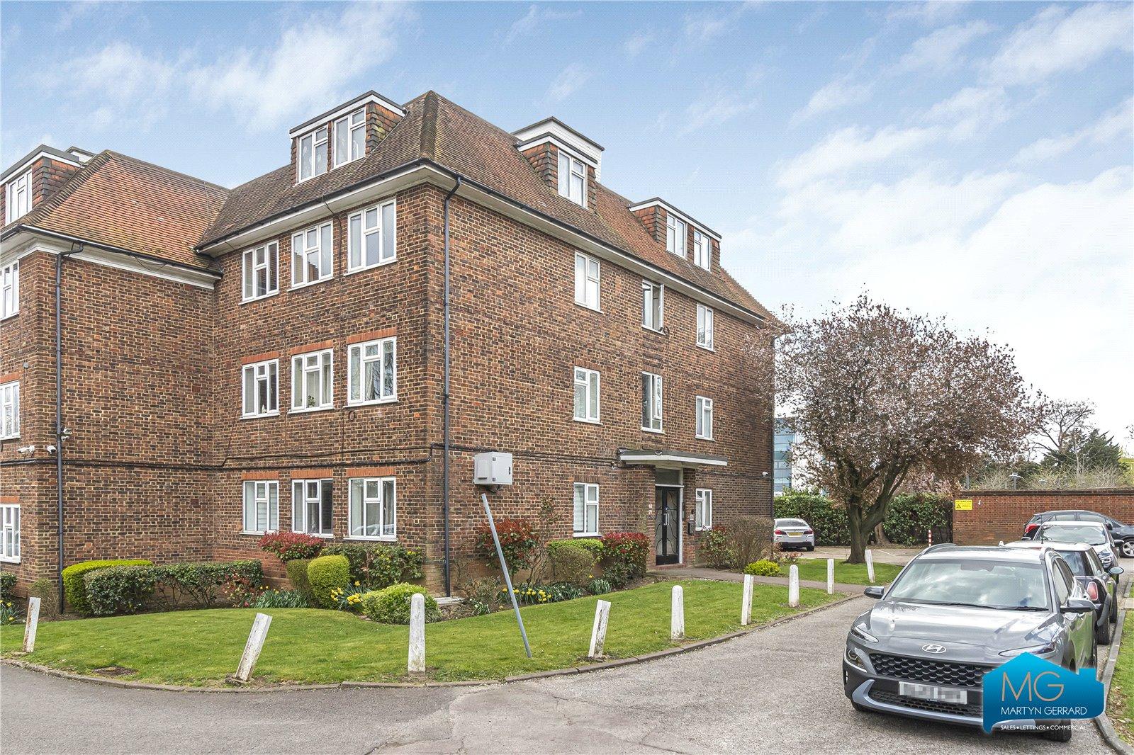 2 bedroom Apartment to rent - Martyn Gerrard
