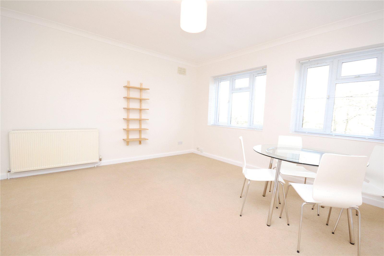 2 bedroom Apartment to rent + ' - Martyn Gerrard