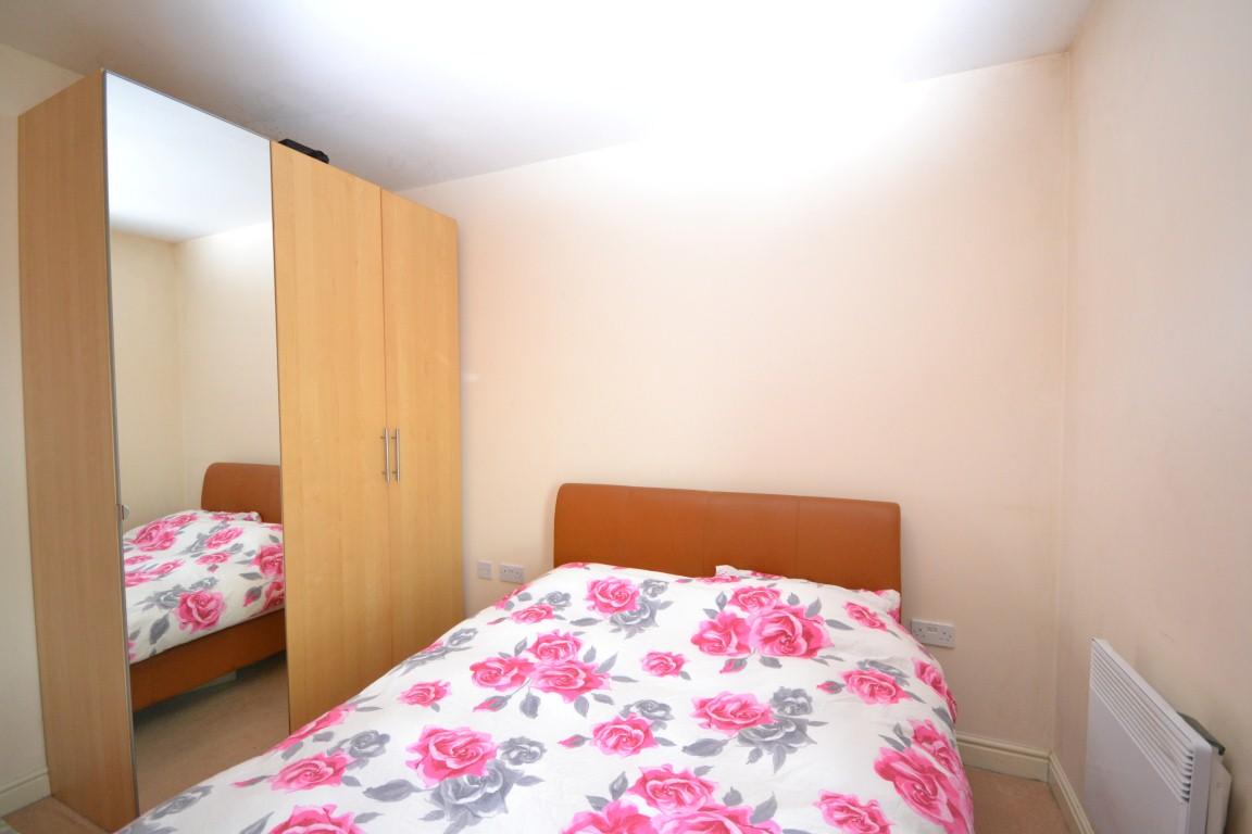 1 bedroom Apartment to rent - Martyn Gerrard