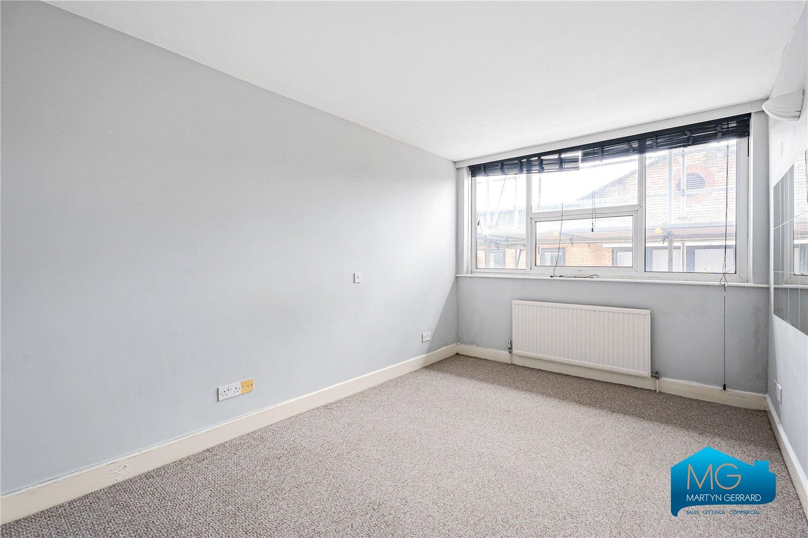1 bedroom Apartment to rent - Martyn Gerrard