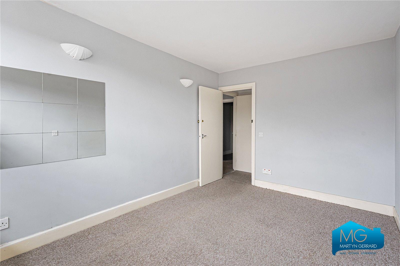 1 bedroom Apartment to rent - Martyn Gerrard