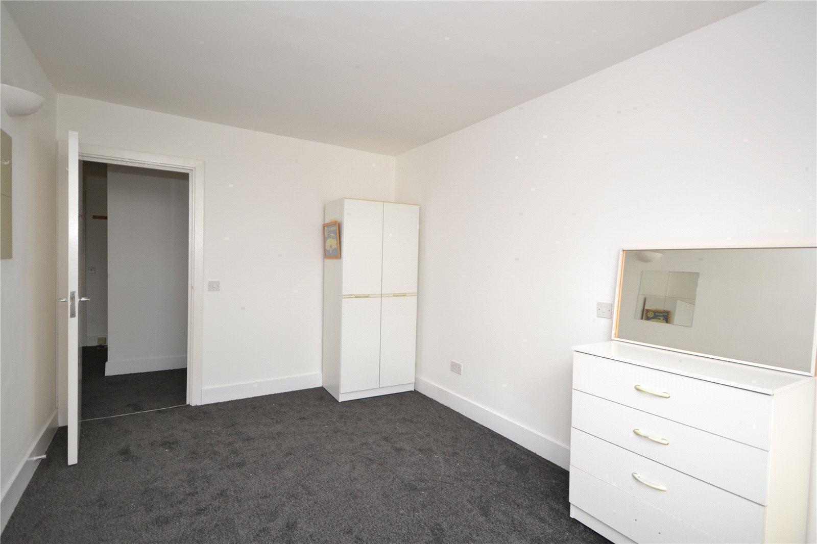 2 bedroom Apartment to rent - Martyn Gerrard