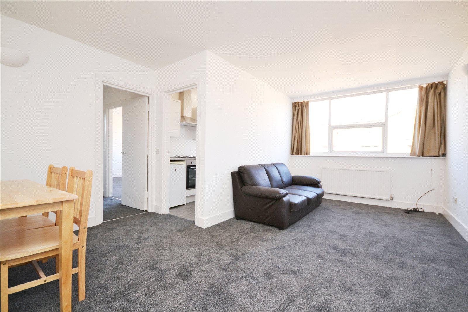 2 bedroom Apartment to rent - Martyn Gerrard