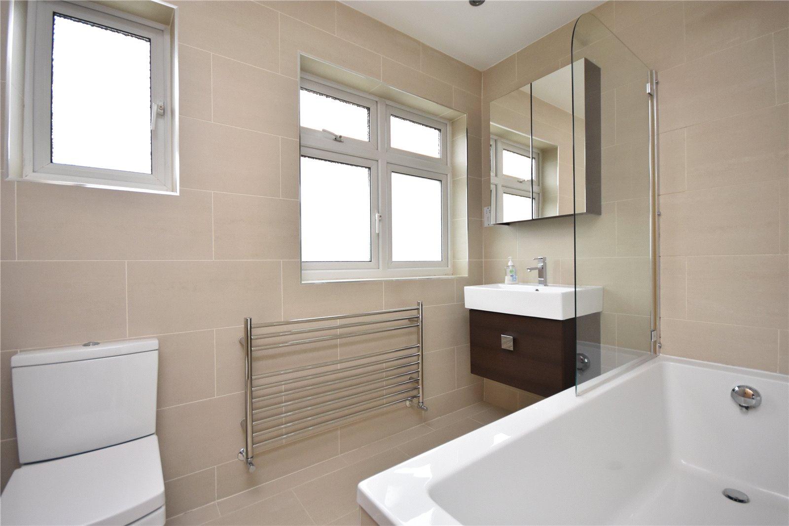 2 bedroom Apartment to rent - Martyn Gerrard