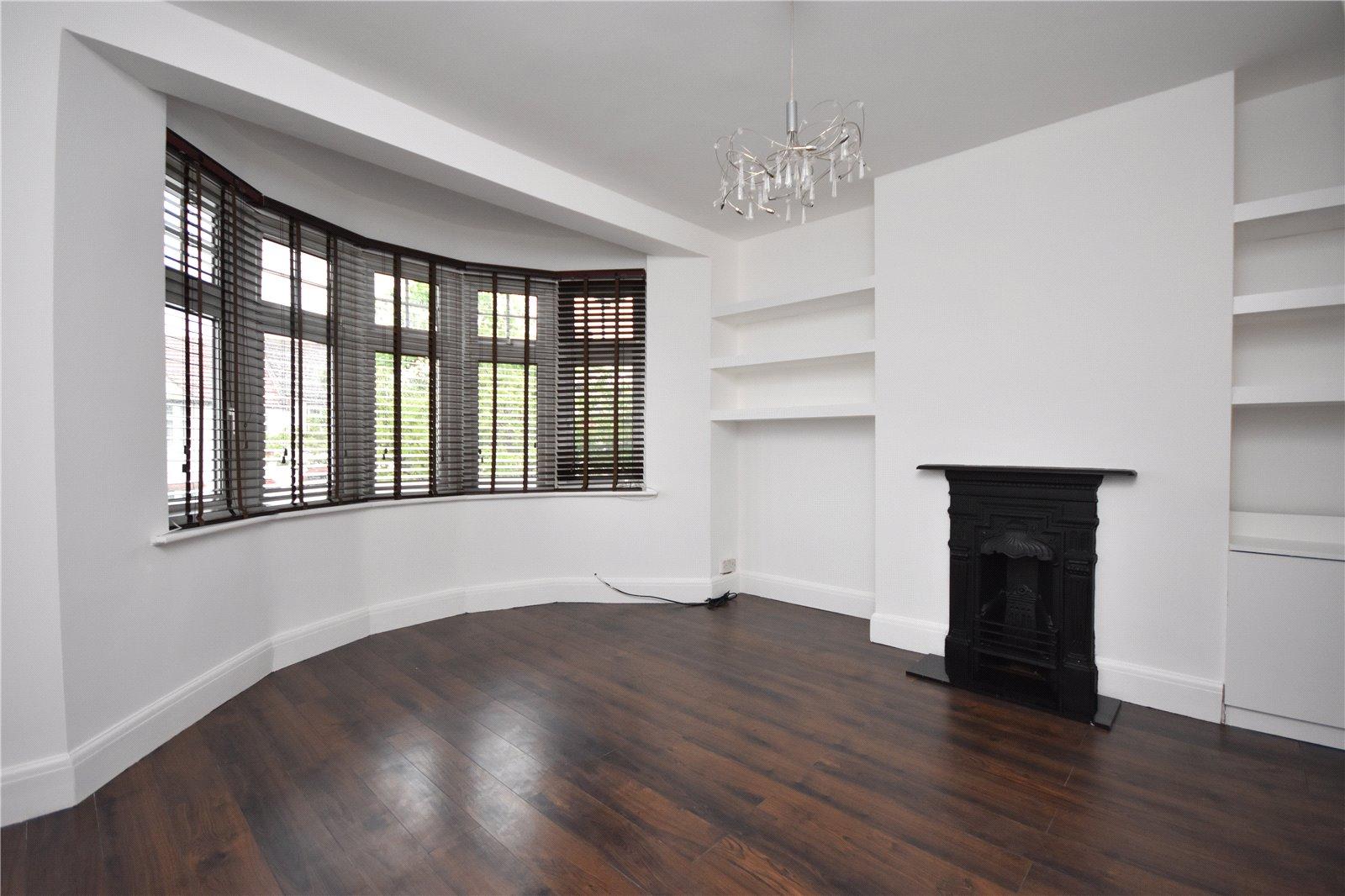 2 bedroom Apartment to rent - Martyn Gerrard