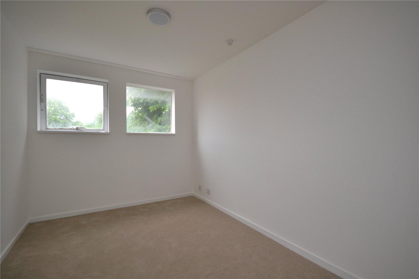 2 bedroom Apartment to rent - Martyn Gerrard