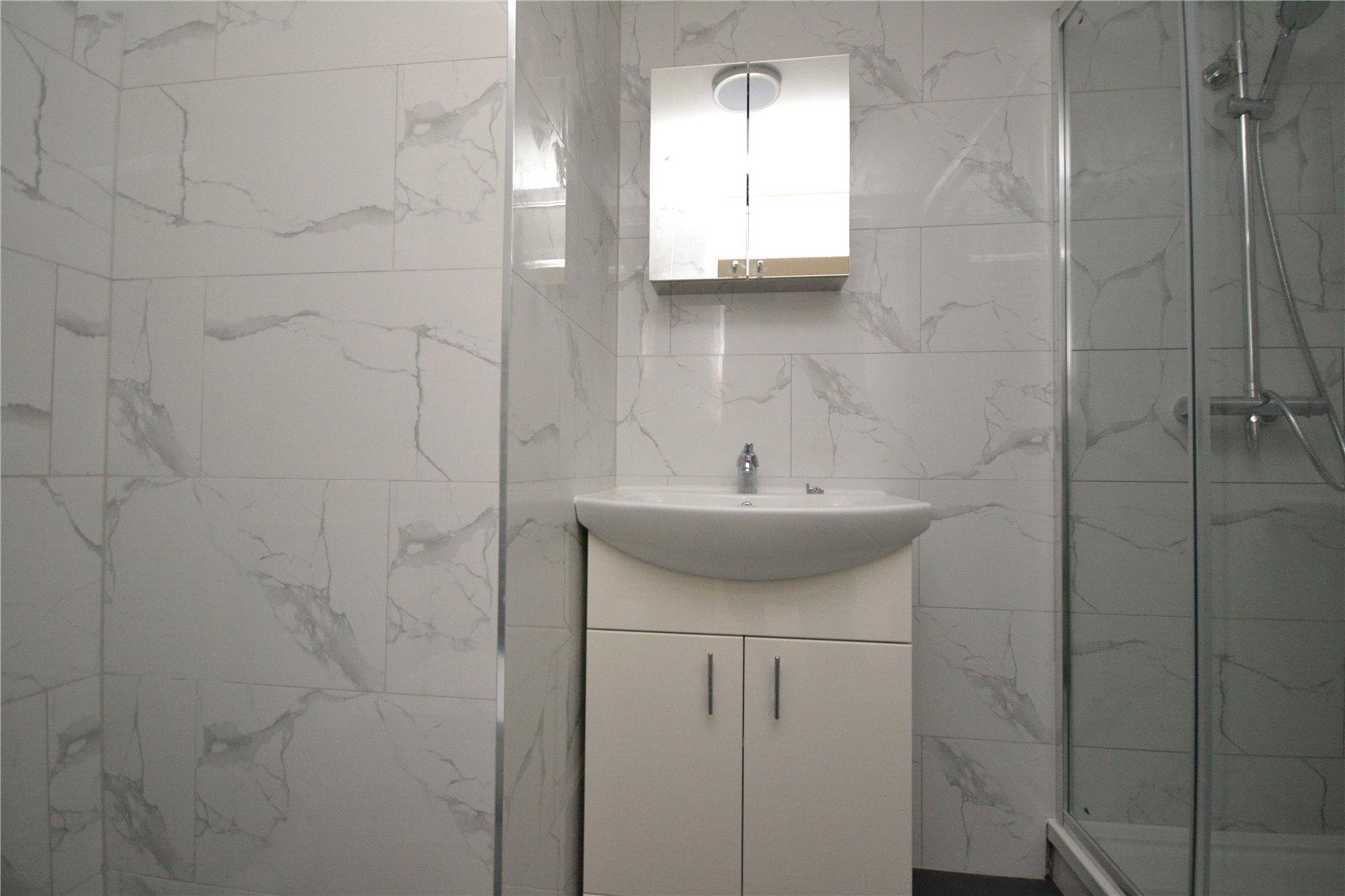 2 bedroom Apartment to rent - Martyn Gerrard