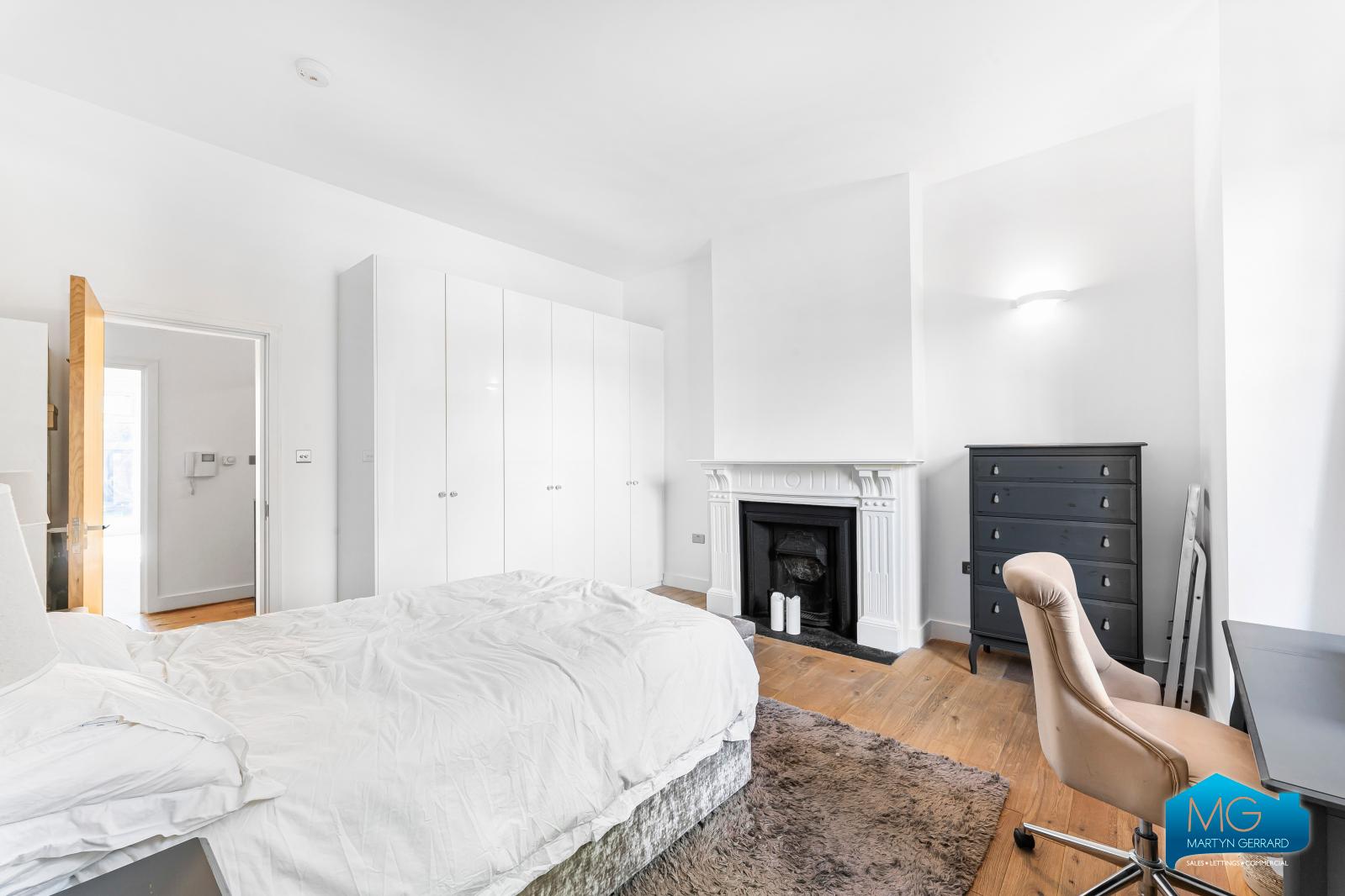 1 bedroom Ground Floor Flat to rent - Martyn Gerrard