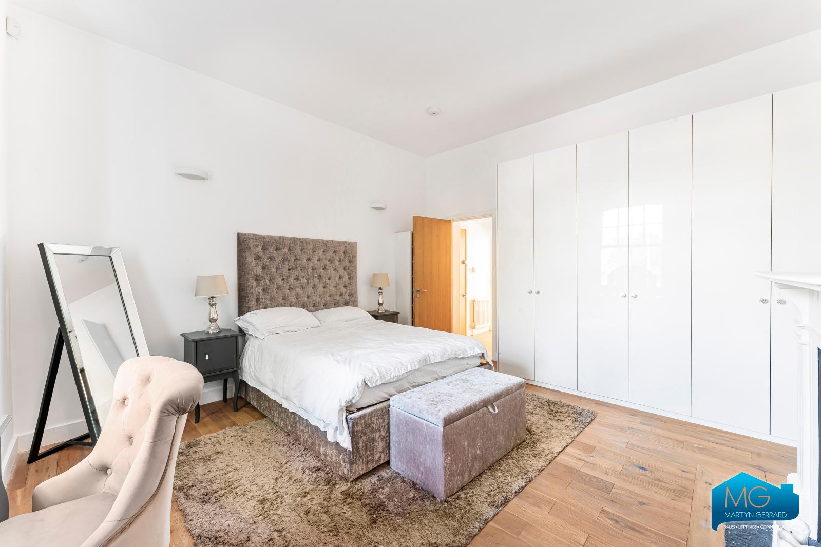 1 bedroom Ground Floor Flat to rent - Martyn Gerrard