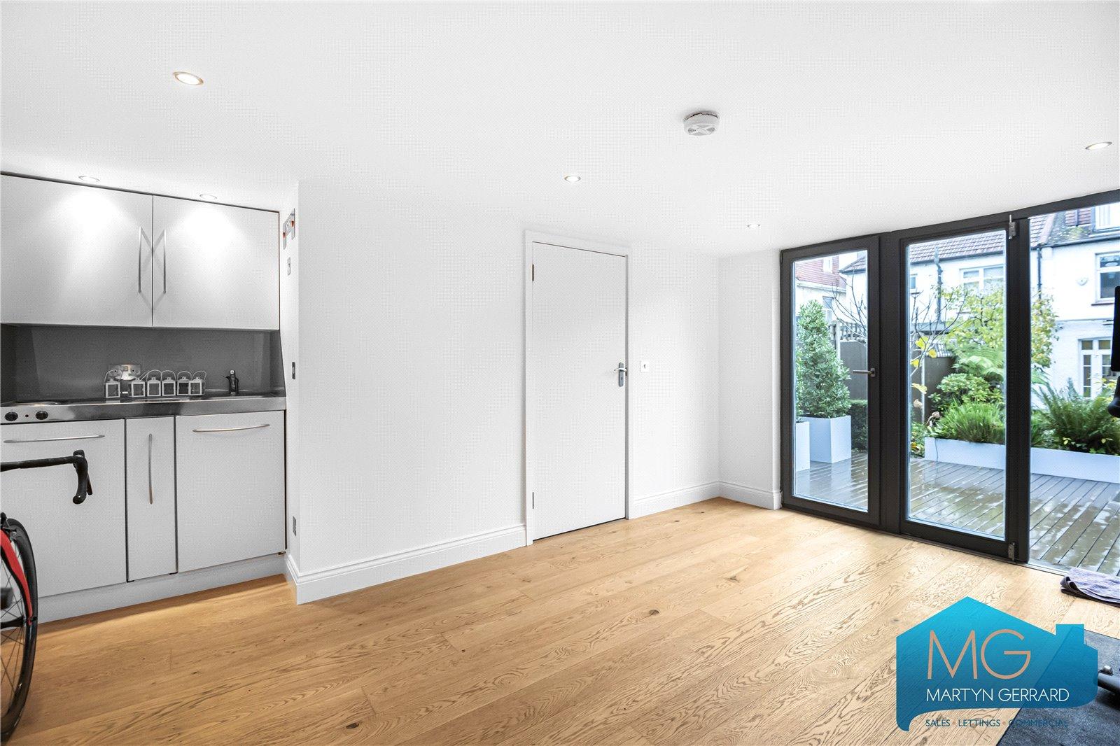 4 bedroom Semi-Detached House for sale - Martyn Gerrard