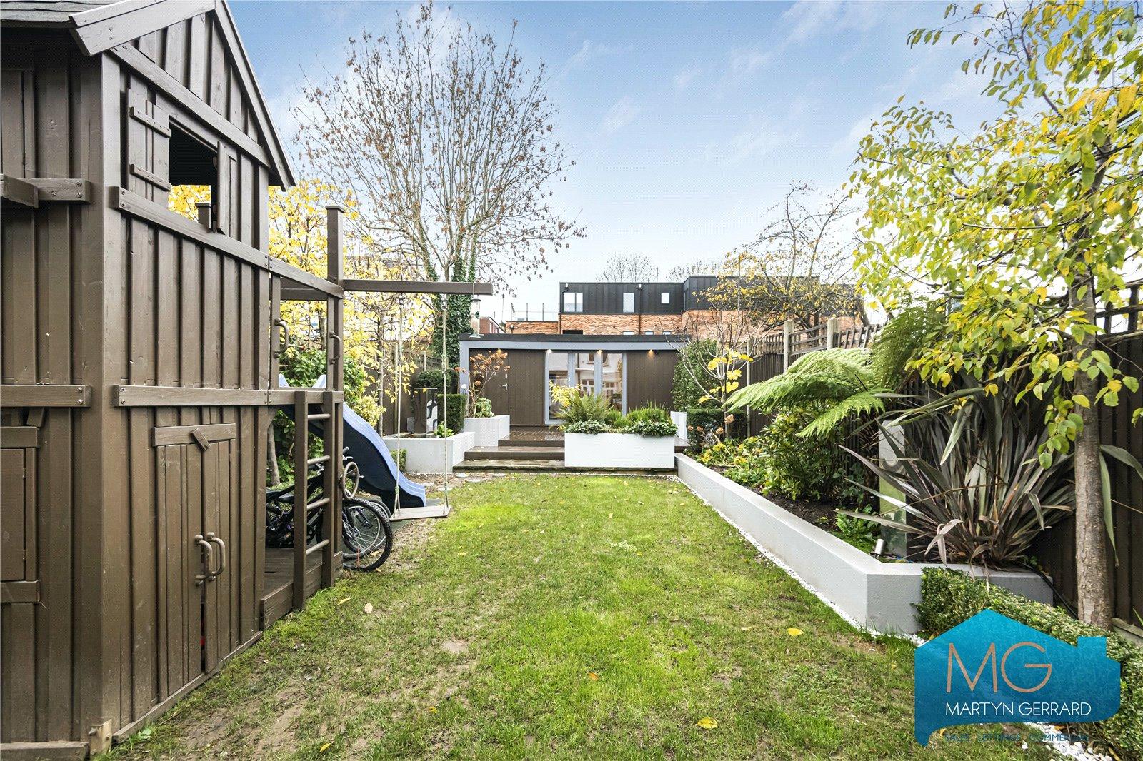 4 bedroom Semi-Detached House for sale - Martyn Gerrard