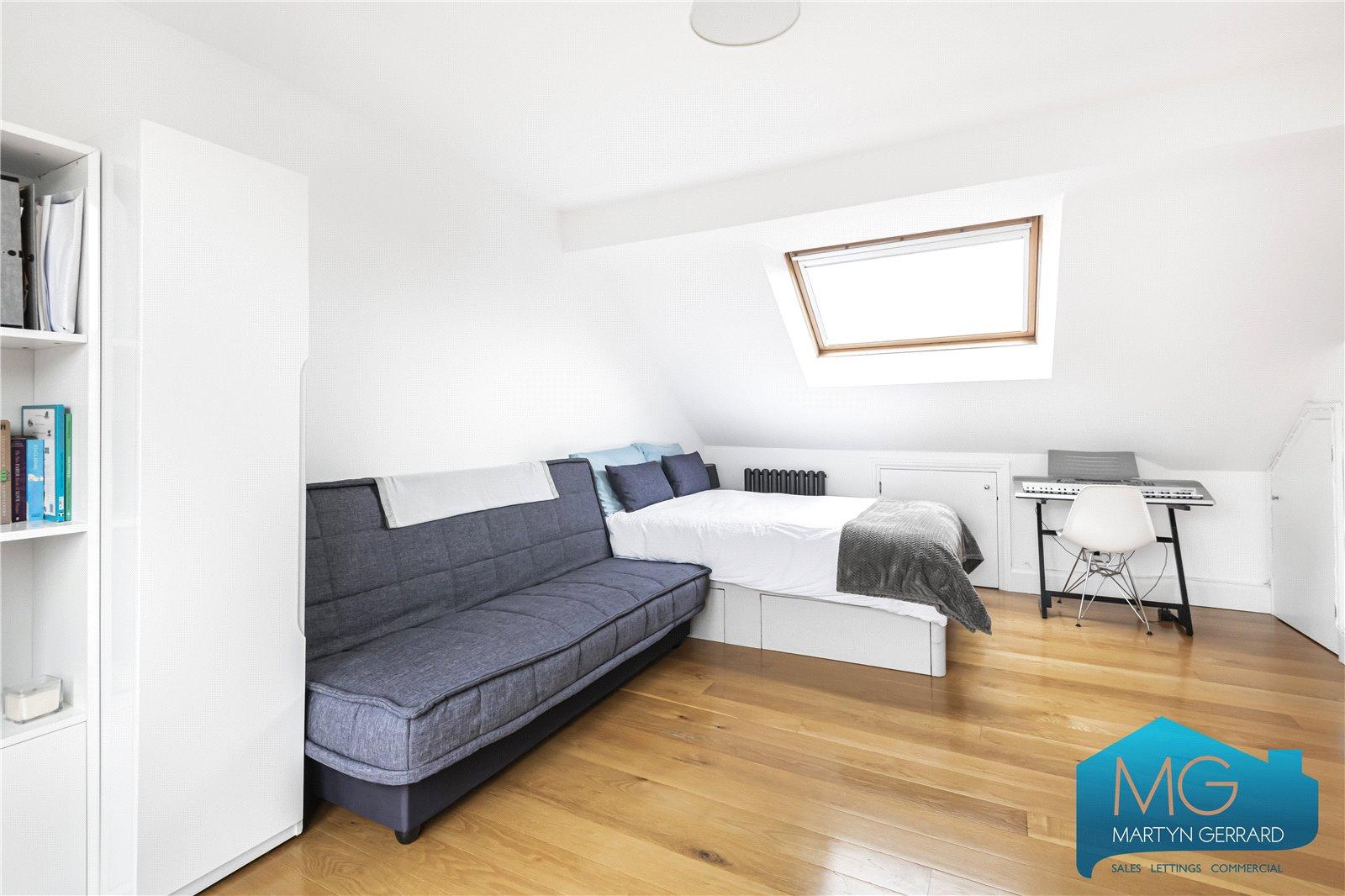 4 bedroom Semi-Detached House for sale - Martyn Gerrard